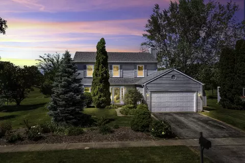 1369 Carleton Cir, Naperville, IL 60565