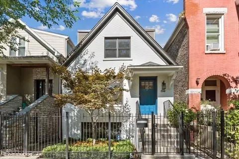 2340 W Mclean Ave, Chicago, IL 60647
