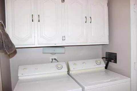 13130 E Playfield Dr, Crestwood, IL 60418 photo 30