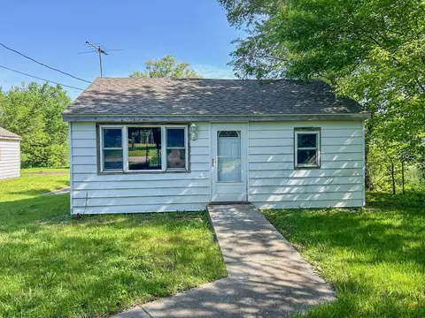 1428 Norfolk Ave, Crete, IL 60417