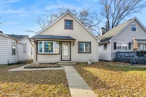 16126 Finch Ave, Harvey, IL 60426