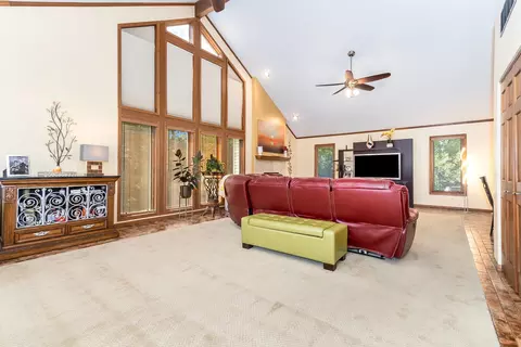 Living - 3910 W 155th St, Markham, IL 60428 photo 5 of 5