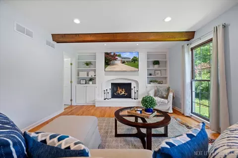 Other - 450 Hevern Dr, Wheaton, IL 60189 photo 3 of 7