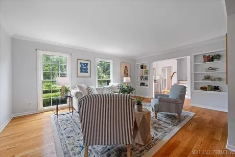 Living - 450 Hevern Dr, Wheaton, IL 60189 photo 1 of 2