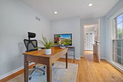 Other - 450 Hevern Dr, Wheaton, IL 60189 photo 5 of 7