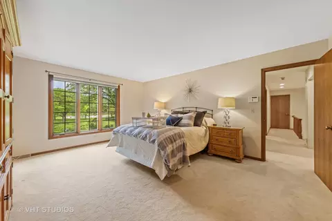 Bedroom - 8205 Kathryn Ct, Burr Ridge, IL 60527 photo 2 of 4