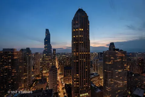 161 E Chicago Ave #41F, Chicago, IL 60611 photo 22