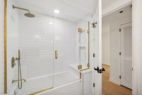 161 E Chicago Ave #41F, Chicago, IL 60611 photo 10