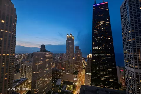 161 E Chicago Ave #41F, Chicago, IL 60611 photo 24