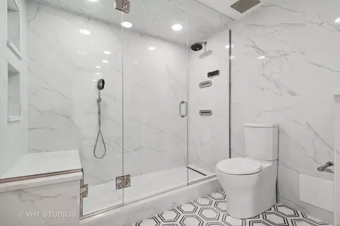 161 E Chicago Ave #41F, Chicago, IL 60611 photo 16