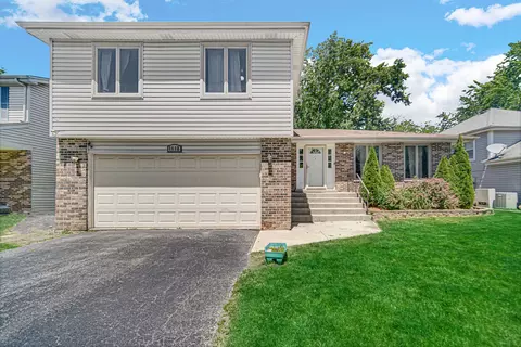 1112 186th St, Homewood, IL 60430
