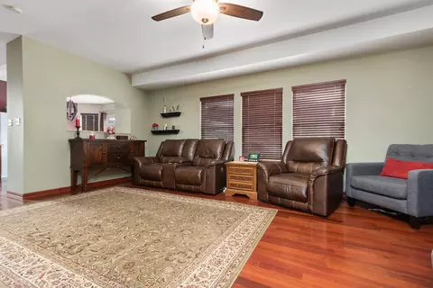 4310 Bluegrass Ln, Plainfield, IL 60586 photo 3