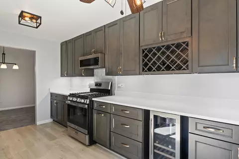 855 E Coach Rd #8, Palatine, IL 60074 photo 12