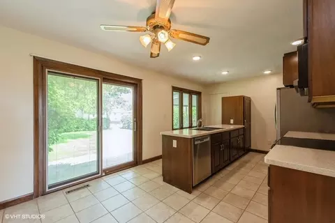 1000 Obrien St, Harvard, IL 60033 photo 8
