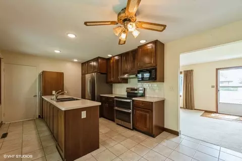 1000 Obrien St, Harvard, IL 60033 photo 6