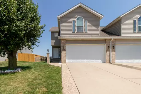1828 Chuck Murray Dr, Normal, IL 61761
