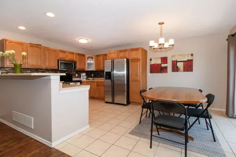 1828 Chuck Murray Dr, Normal, IL 61761 photo 5