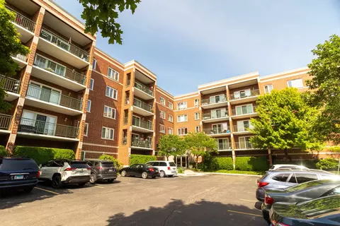 5225 N Riversedge Ter #212, Chicago, IL 60630