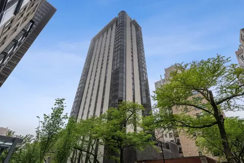 1310 N Ritchie Ct #7C, Chicago, IL 60610