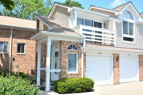 1065 Courtland Dr #18, Buffalo Grove, IL 60089