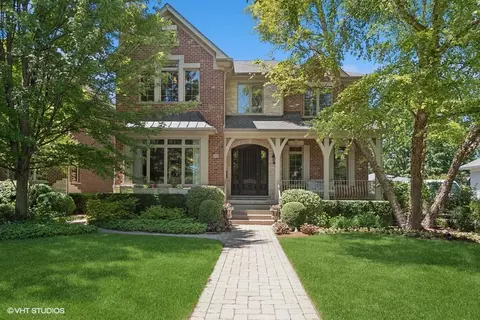 618 Courtland Ave, Park Ridge, IL 60068