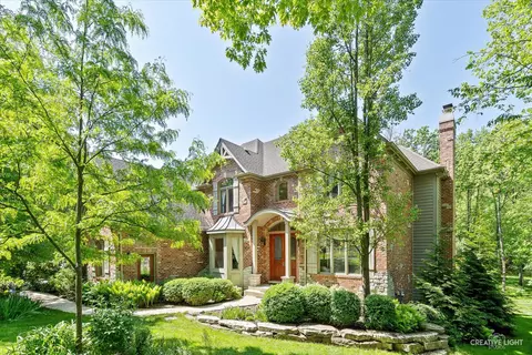 520 Harper Dr, Algonquin, IL 60102