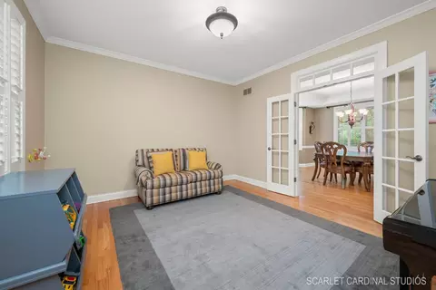 611 Wakeman Ave, Wheaton, IL 60187 photo 4