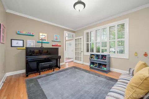 611 Wakeman Ave, Wheaton, IL 60187 photo 5