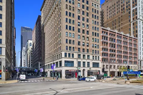 Exterior - Undisclosed, Chicago, IL 60602 photo 1 of 1