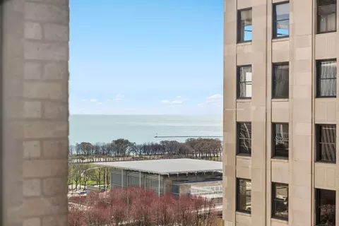 View/Area - Undisclosed, Chicago, IL 60602 photo 1 of 2
