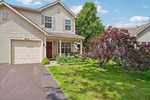 2831 Rebecca Ct, Montgomery, IL 60538