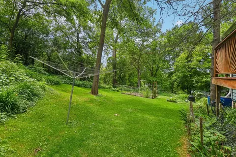 Exterior - 410 Williams Pl, Dundee, IL 60118 photo 10 of 12