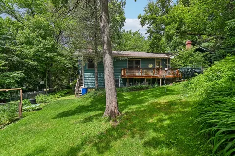 Exterior - 410 Williams Pl, Dundee, IL 60118 photo 9 of 12