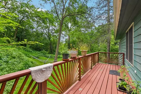 Exterior - 410 Williams Pl, Dundee, IL 60118 photo 7 of 12