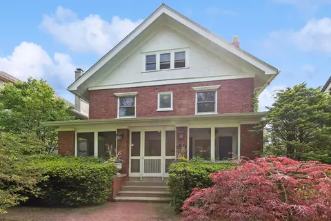 1019 Michigan Ave, Evanston, IL 60202