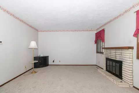 1108 E Jefferson St #8, Bloomington, IL 61701 photo 4