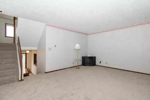 1108 E Jefferson St #8, Bloomington, IL 61701 photo 3