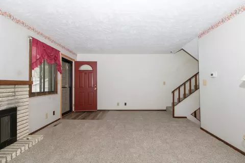 1108 E Jefferson St #8, Bloomington, IL 61701 photo 5