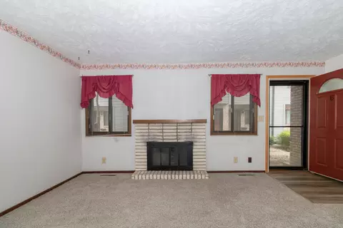 1108 E Jefferson St #8, Bloomington, IL 61701 photo 7