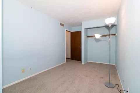 1108 E Jefferson St #8, Bloomington, IL 61701 photo 26