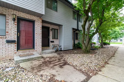 1108 E Jefferson St #8, Bloomington, IL 61701 photo 31