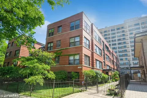 7423 N Sheridan Rd #3E, Chicago, IL 60626