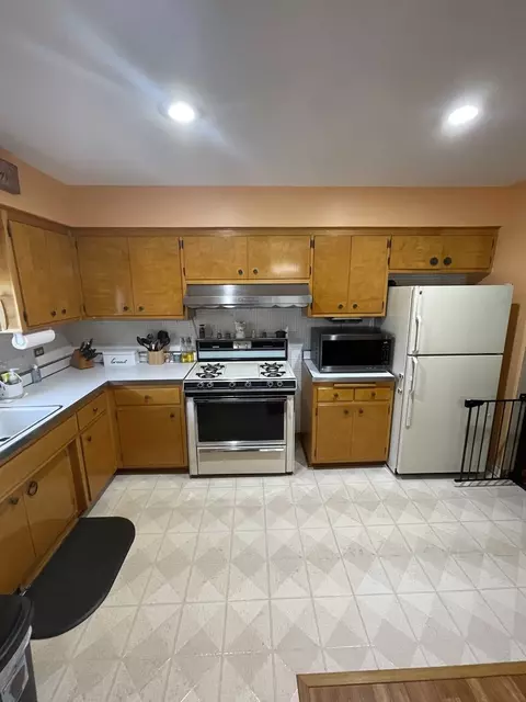 428 End Ave, Hillside, IL 60162 photo 6
