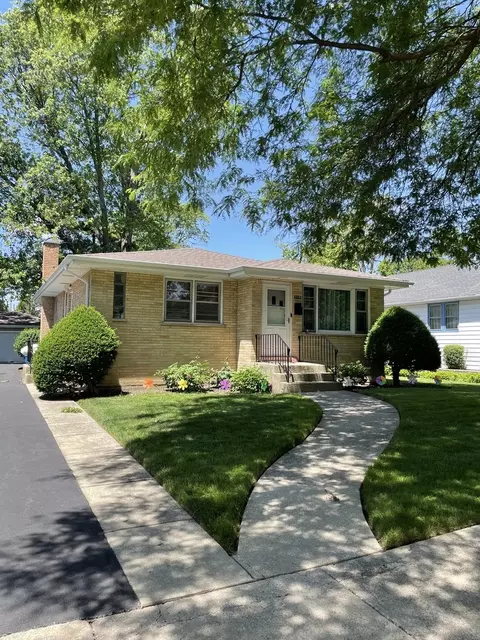 428 End Ave, Hillside, IL 60162