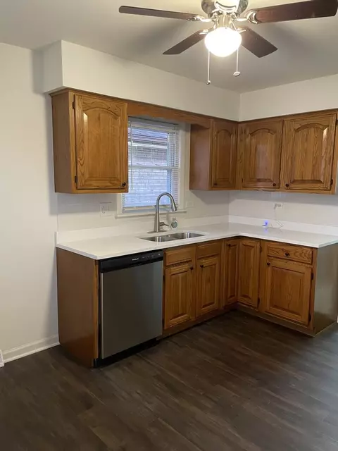 Kitchen - 7712 Lorel Ave, Burbank, IL 60459 photo 1 of 3