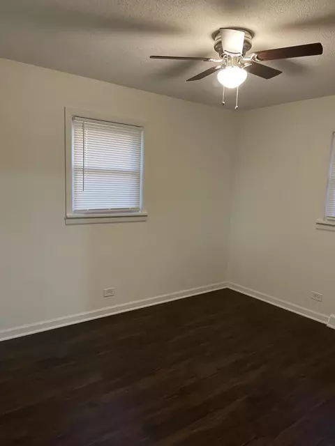 Bedroom - 7712 Lorel Ave, Burbank, IL 60459 photo 2 of 5