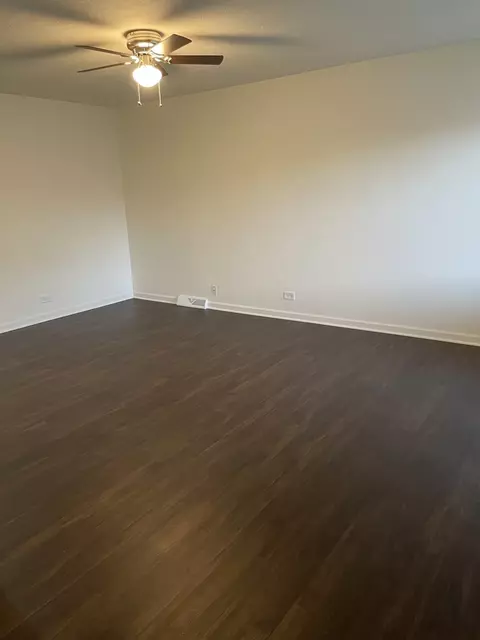 Living - 7712 Lorel Ave, Burbank, IL 60459 photo 1 of 3