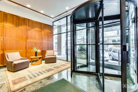 100 E Walton St #33D, Chicago, IL 60611 photo 2