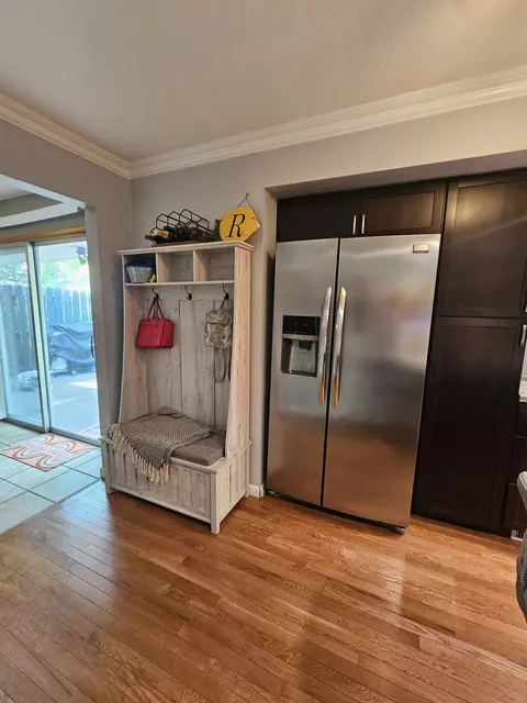 310 W 5th St, Gridley, IL 61744 photo 9
