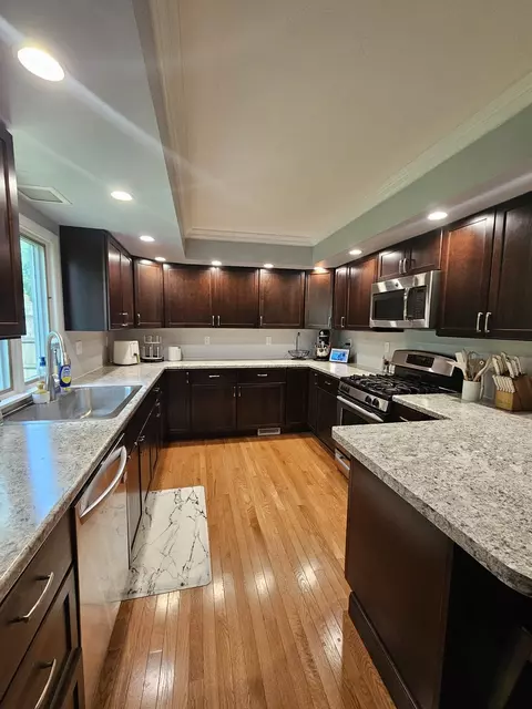 310 W 5th St, Gridley, IL 61744 photo 5